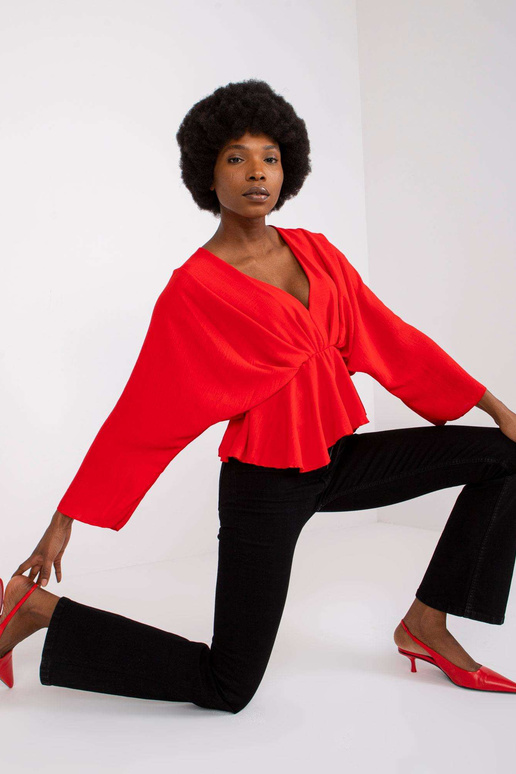 Raquela sarkana blūze ar V veida...