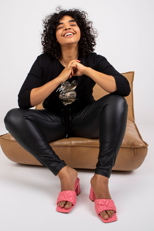 Melna liela izmēra kokvilnas blūze ar...