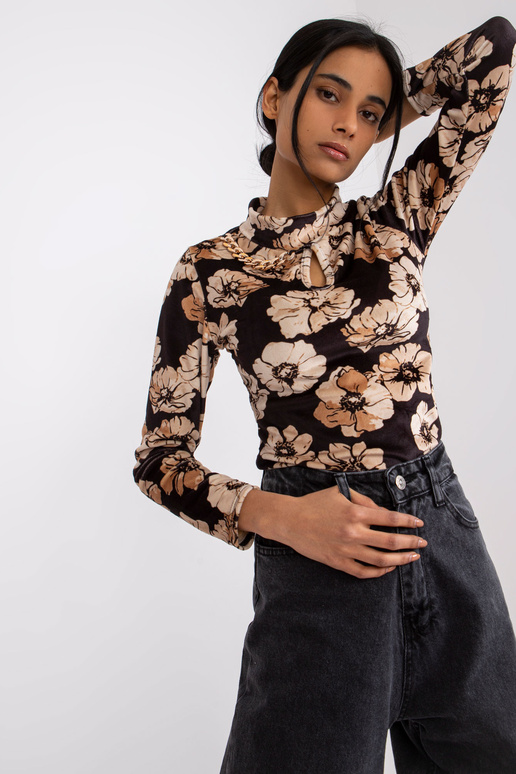 Melna un bēša velūra blūze ar ziediem...