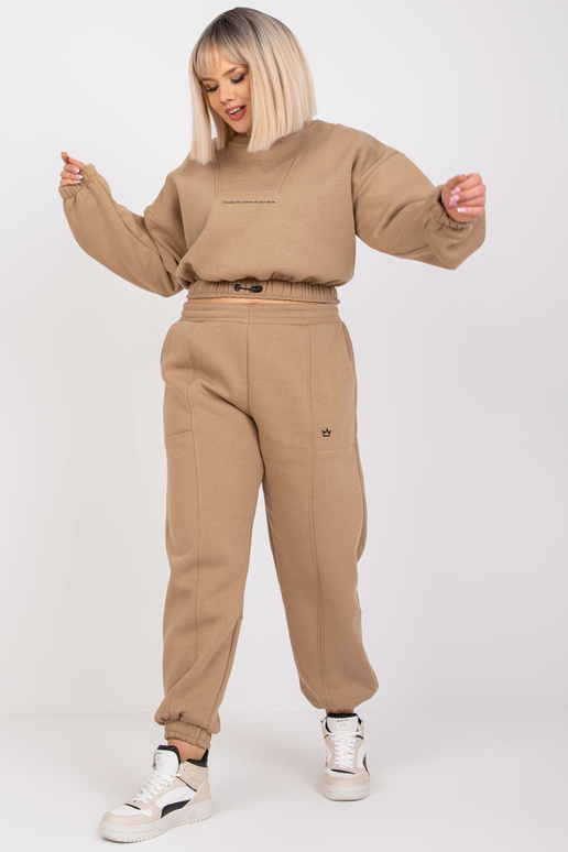 Bēšs liela izmēra kokvilnas džemperu...