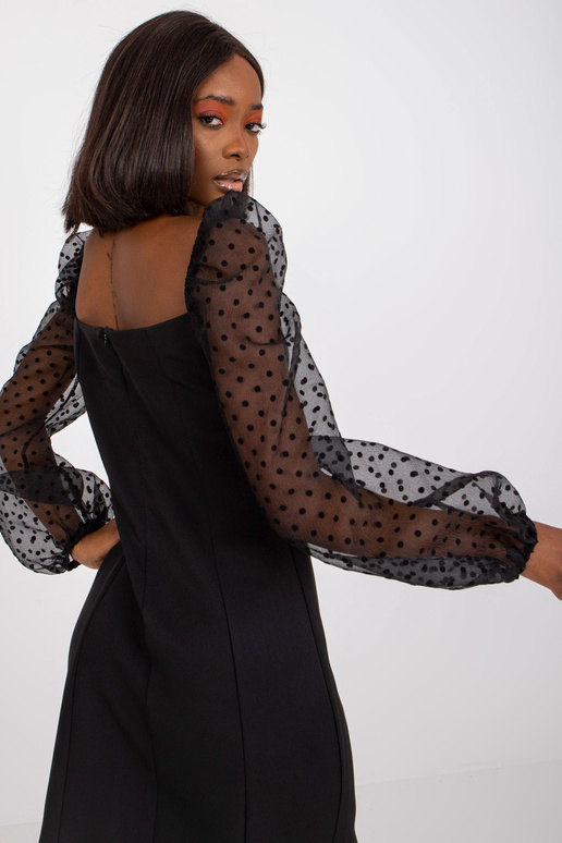 Melna kokteiļkleita ar pufām piedurknēm