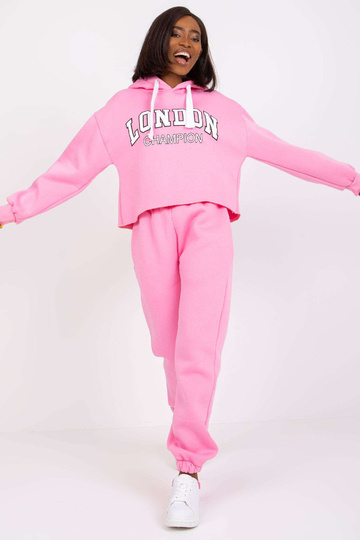 Rozā sporta tērpa komplekts...