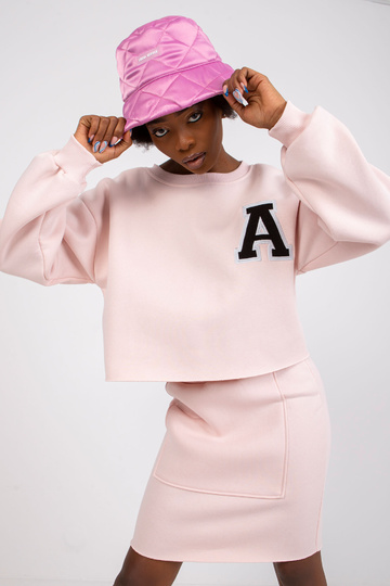 Gaiši rozā džemperu...