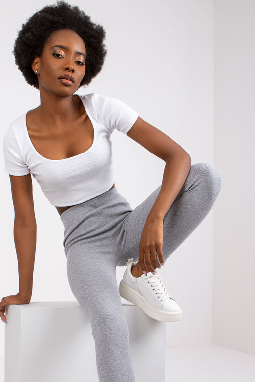 Pelēki melanža rievoti legingi...