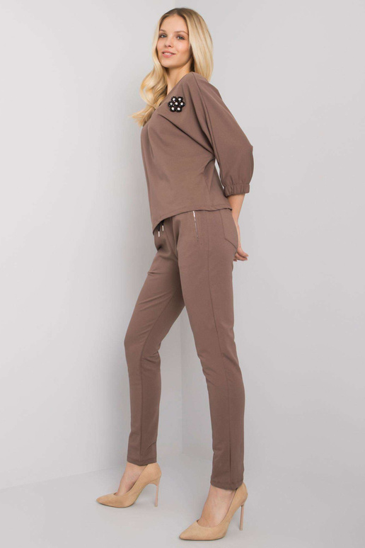 Brūns kokvilnas komplekts ar Jane RUE...