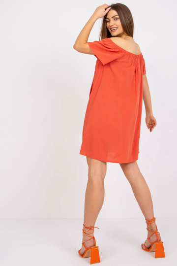 Oranža brīva spāņu kleita... 2