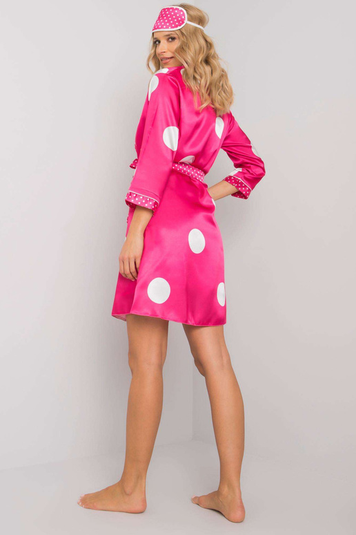 Rozā pidžama diētas pidžamā