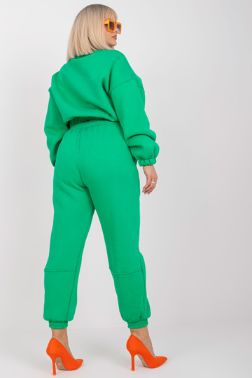 Zaļš sporta kreklu...