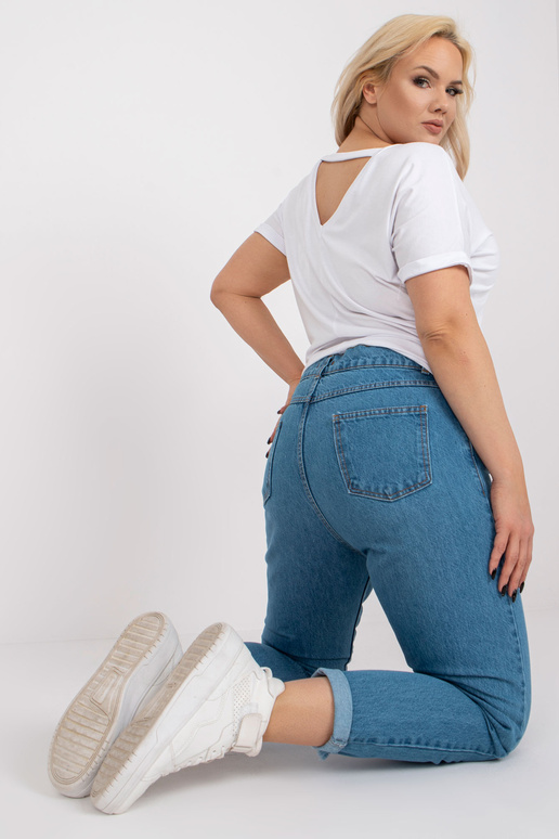 Balta plus izmēra blūze ar V veida...