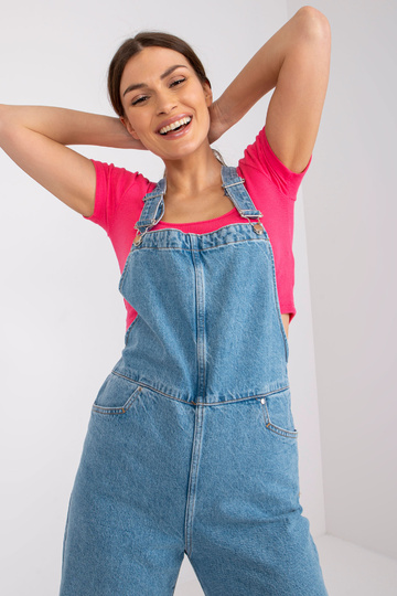 Gaiši zils džinsu...