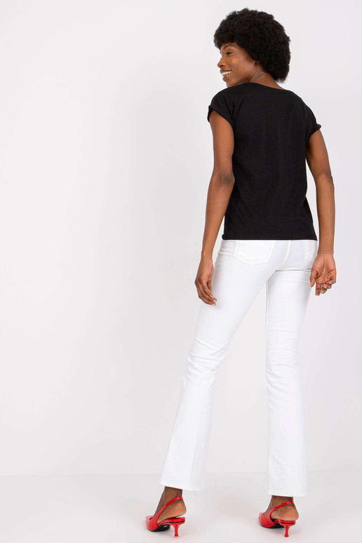 Melns T-krekls ar apdruku Malvina...