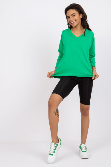 Zaļa blūze ar mežģīnēm... 2