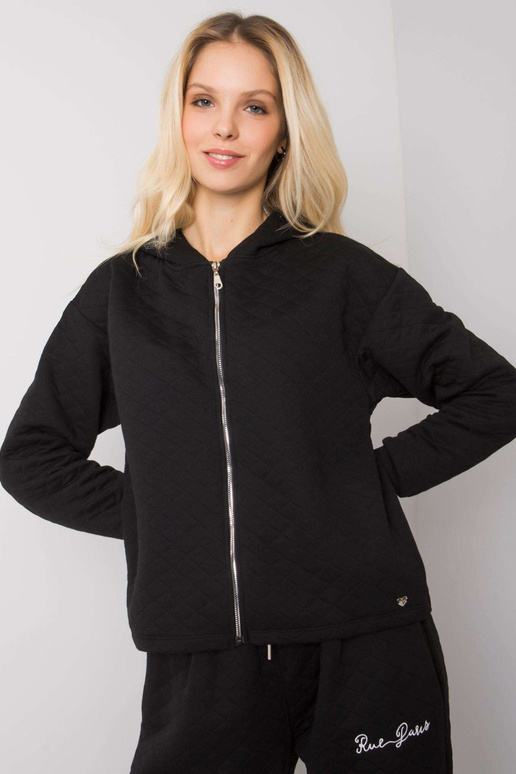 Melns stepēts sporta krekls pamata... Melns stepēts sporta krekls pamata...