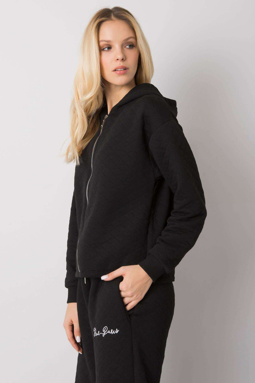 Melns stepēts sporta krekls pamata... Melns stepēts sporta krekls pamata...