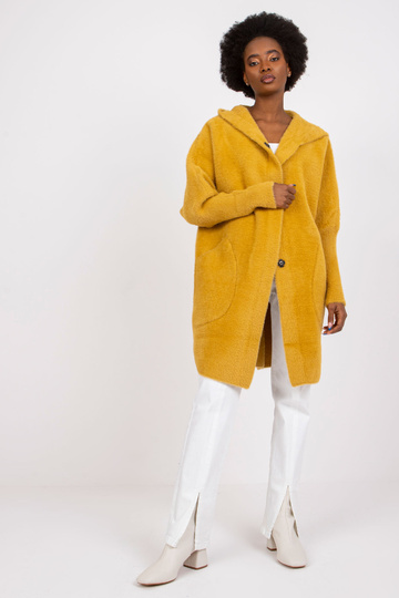 Carolyn dzeltens alpakas... 2