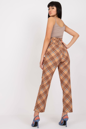 Bēšas un zilas krāsas...