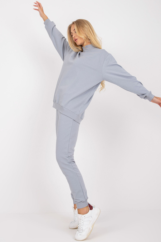 Pelēks džemperis basic oversize garām...