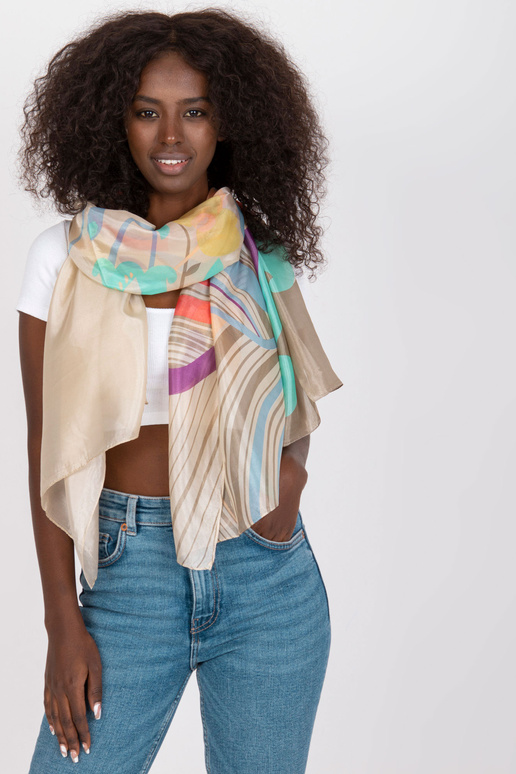 Smilškrāsas plānas šalles ar rakstiem