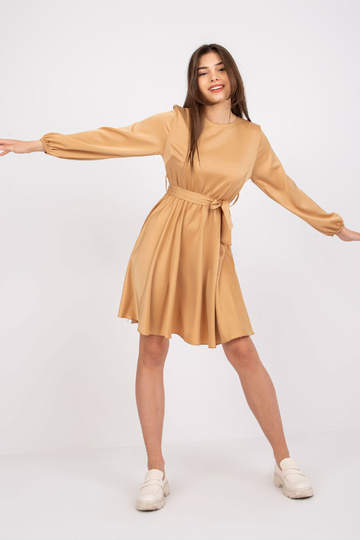 Kamieļu gaisīgā Clarison...