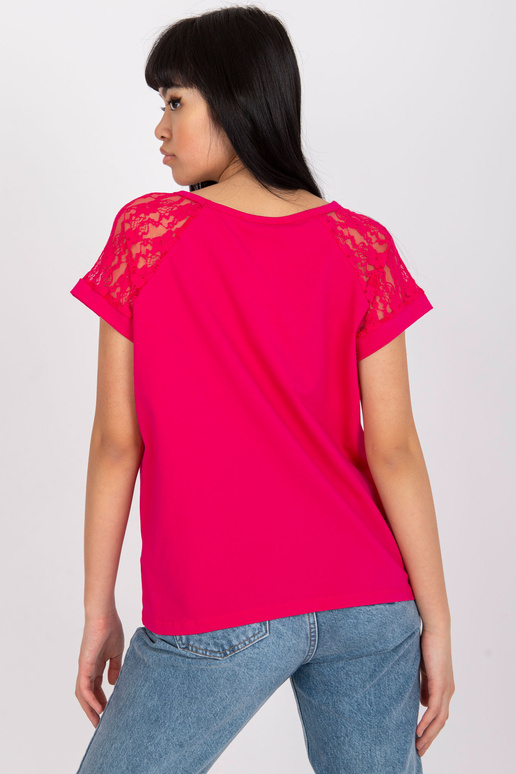 Fuksijas krāsas blūze ar mežģīnēm...