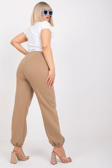 Tumši smilškrāsas sporta...