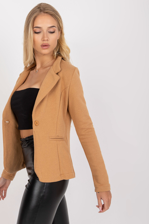 Kamieļu jaka ar garām piedurknēm