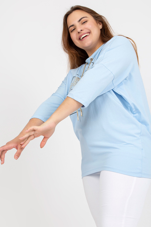 Gaiši zila gadījuma liela izmēra...