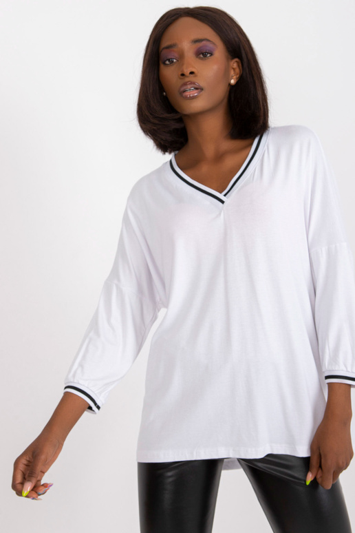 Balta ikdienas ikdienas blūze