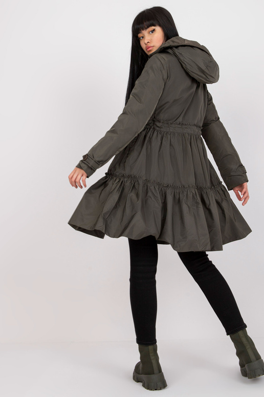 Khaki krāsas ziemas jaka ar atloku Khaki krāsas ziemas jaka ar atloku