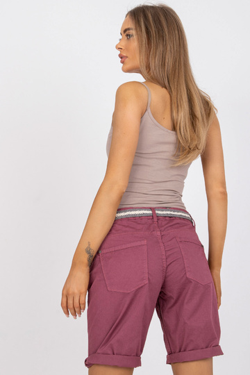 Tumši rozā ikdienas šorti... 2