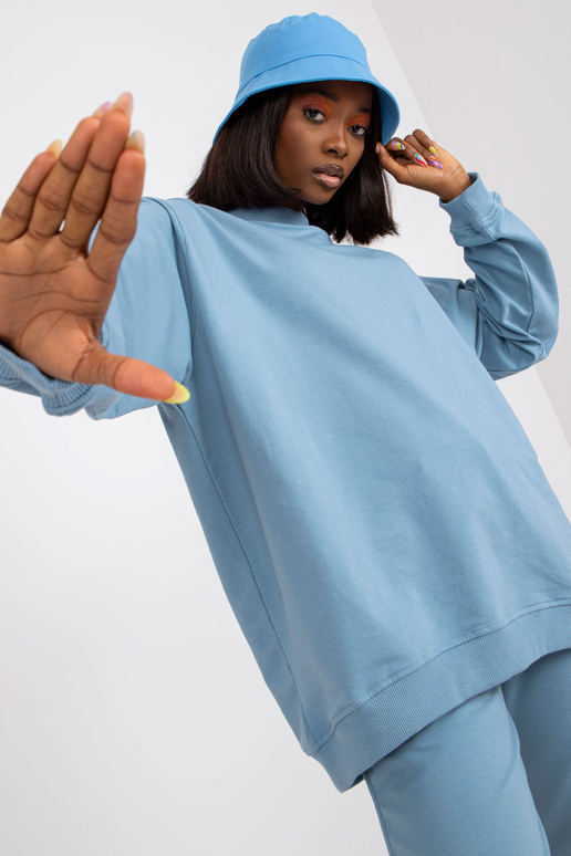 Netīri zils sporta krekls bez kapuces...