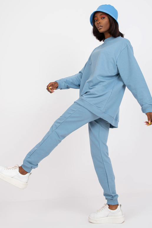 Netīri zils sporta krekls bez kapuces...