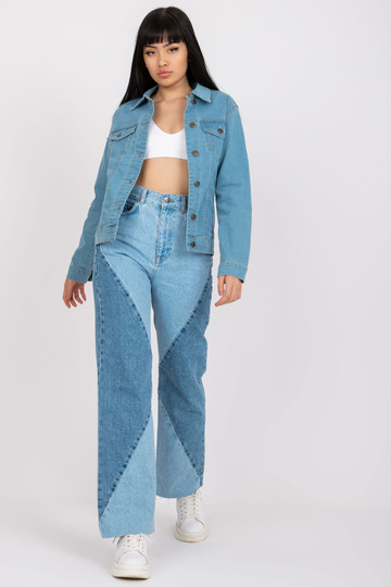 Gaiši zila klasiska džinsa...