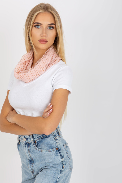 Gaiši rozā gaišs stropes skurstenis...