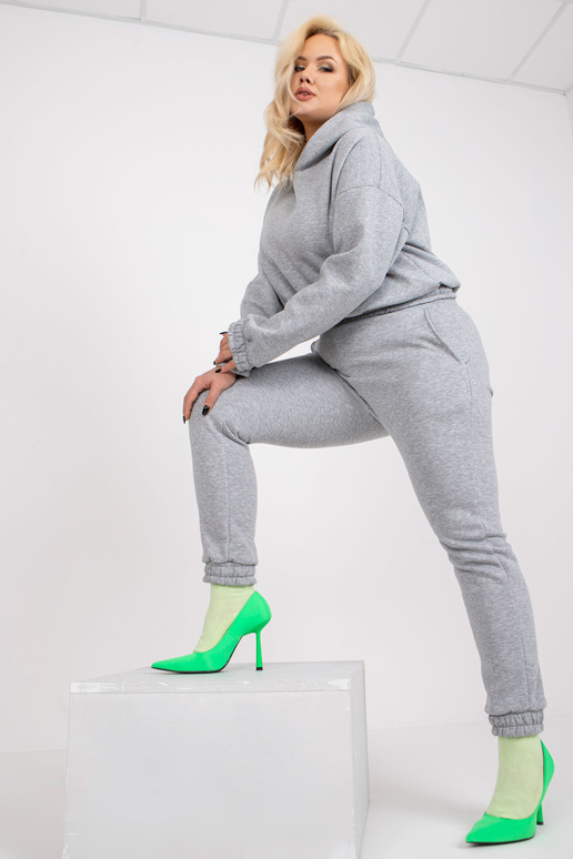 Pelēks melanžs džemperis liela izmēra...