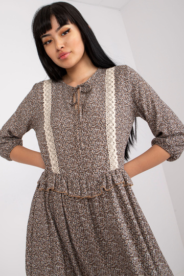 Brūna ikdienas kleita ar...