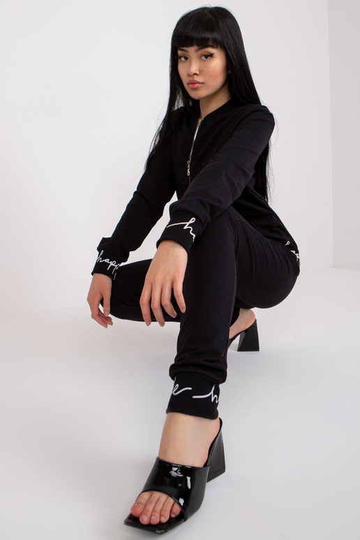 Melns ikdienas komplekts ar biksēm