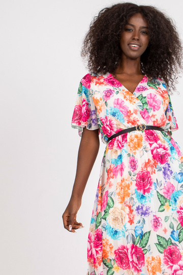 Gaiši bēša kleita ar ziedu...