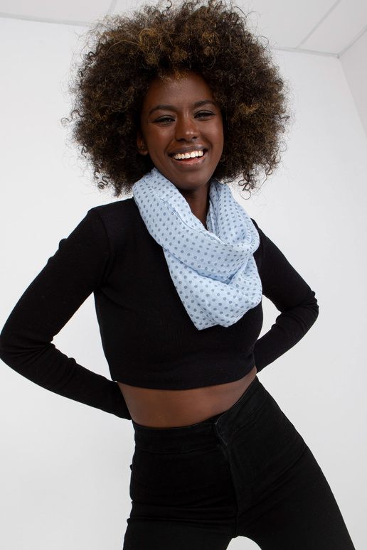 Zilas gaismas stropes skurstenis ar...