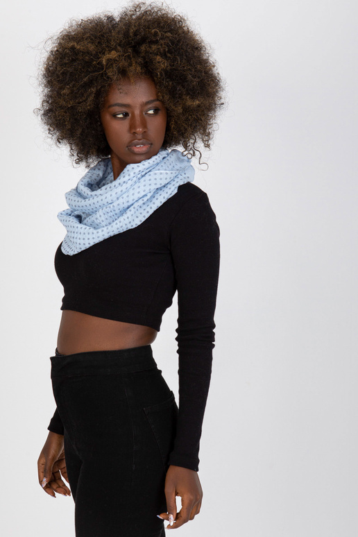 Zilas gaismas stropes skurstenis ar...