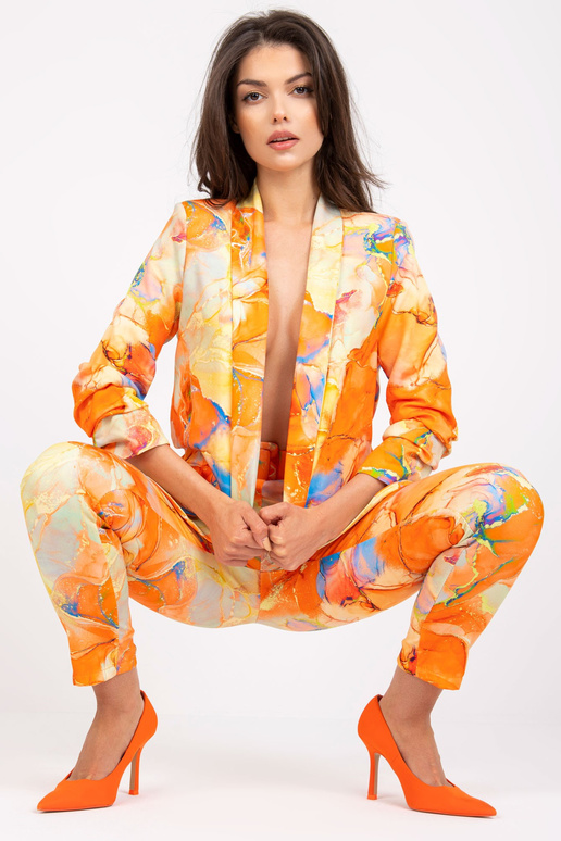 Oranžs sieviešu žakete ar apdrukām Oranžs sieviešu žakete ar apdrukām