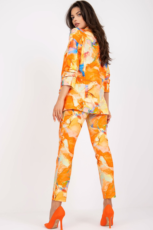 Oranžs sieviešu žakete ar apdrukām Oranžs sieviešu žakete ar apdrukām