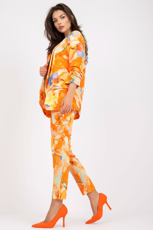 Oranžs sieviešu žakete ar apdrukām Oranžs sieviešu žakete ar apdrukām