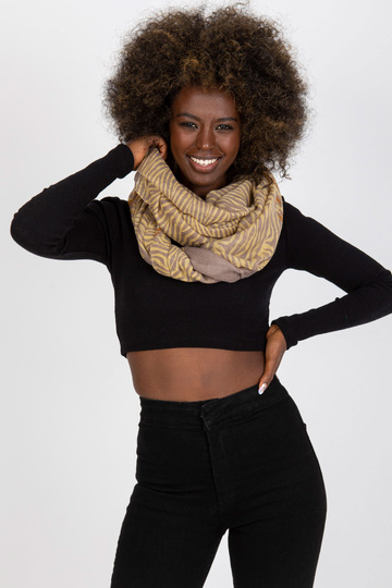 Tumši bēšs dzeltens stropes... 2