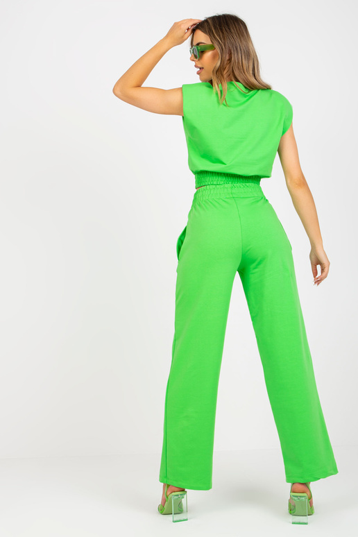 Gaiši zaļš bāzes komplekts ar platām...