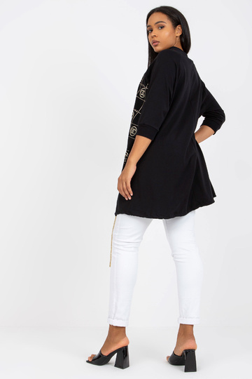 Melna asimetriska liela... 2