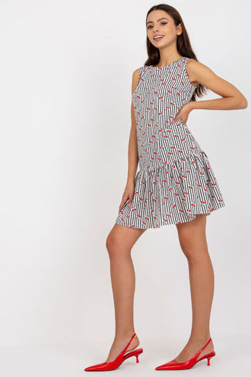 Balta un melna kleita ar... 2