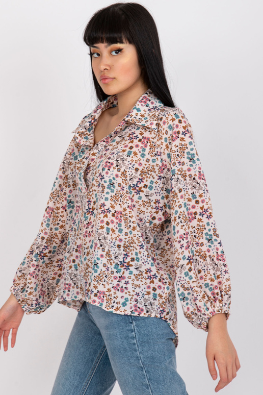 Bēša gaisīga blūze ar ziedu apdruku...