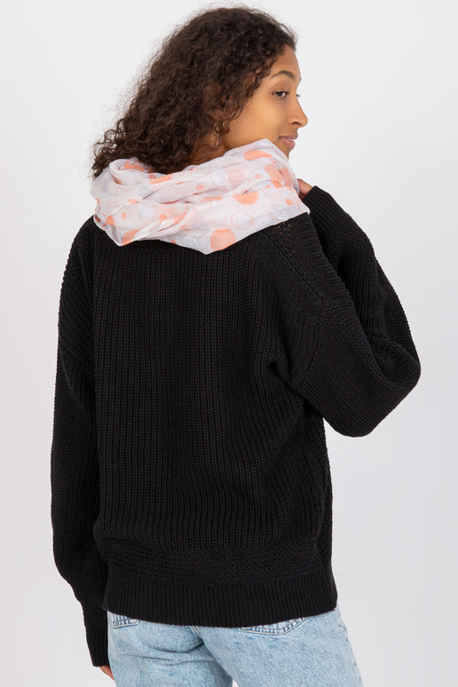 Gaiši pelēks stropu skurstenis ar...