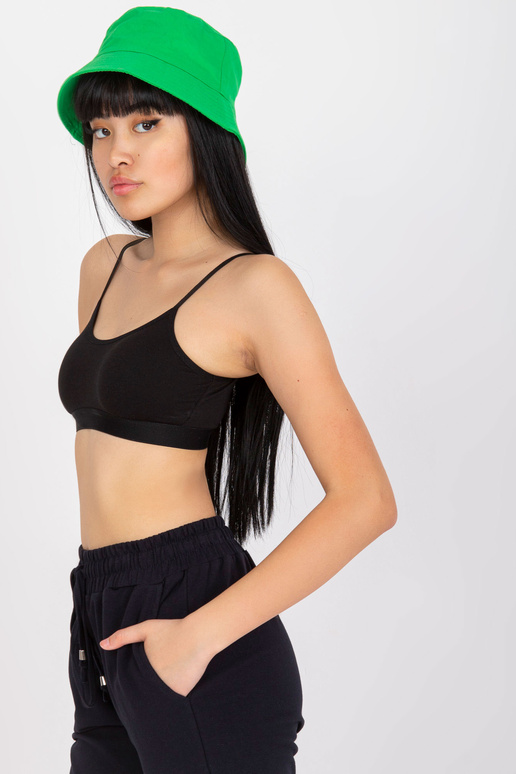 Melns sporta crop tops ar stingrām... Melns sporta crop tops ar stingrām...